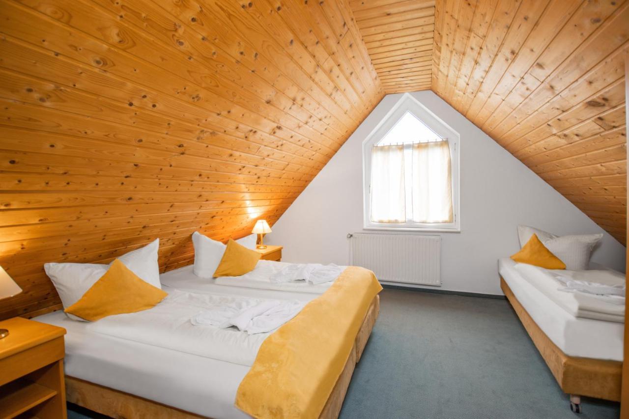 Hotel Garni Zwickau-Mosel Mülsen Eksteriør billede